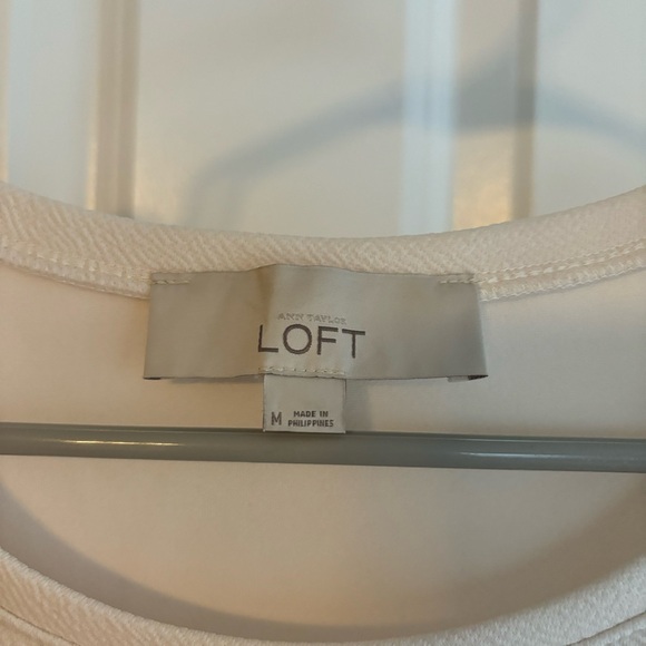 Loft cream tank top size M - Picture 2 of 3